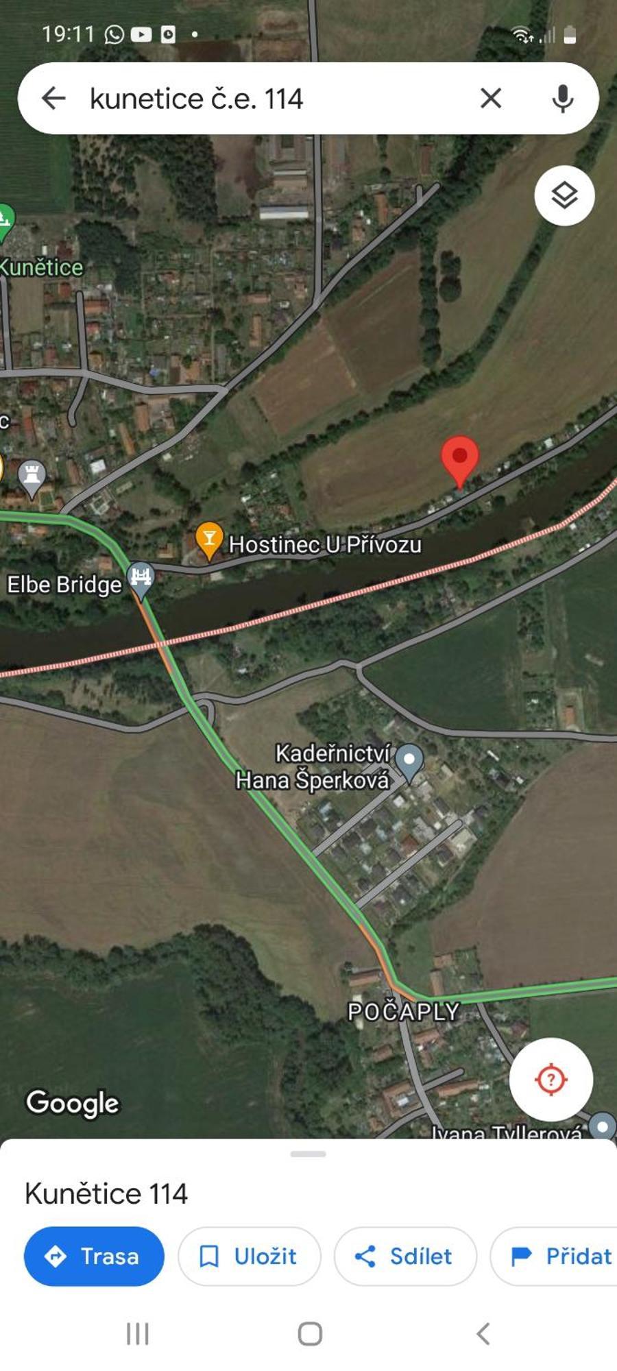 Bungalov Na Brehu Labe S Vlastnim Molem Pardubice Luaran gambar